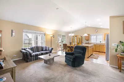 900 Jefferson Avenue, McHenry, IL 60050 - Photo 3