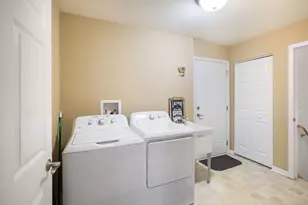 900 Jefferson Ave, McHenry, IL 60050 - Photo 17
