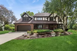 808 Lyndhurst Ct, Naperville, IL 60563 - Photo 1