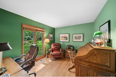808 Lyndhurst Court, Naperville, IL 60563 - Photo 15