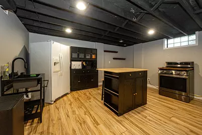 811 Buell Avenue, Joliet, IL 60435 - Photo 11