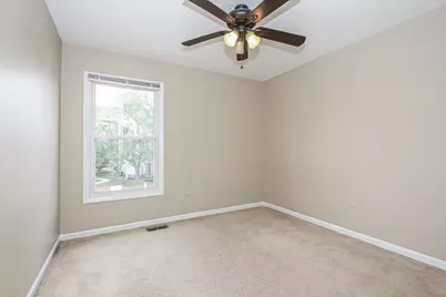 1063 Hampton Harbor #1063, Schaumburg, IL 60193 - Photo 19
