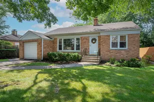 334 Spruce St, Glenview, IL 60025 - Photo 1