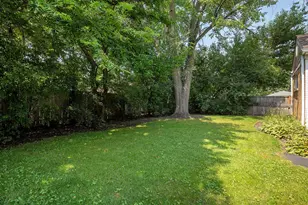 334 Spruce St, Glenview, IL 60025 - Photo 3