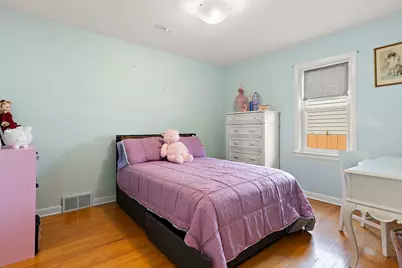 334 Spruce Street, Glenview, IL 60025 - Photo 7