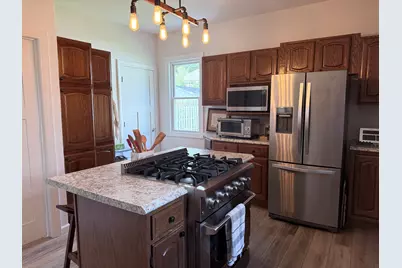 1228 W Lincoln Boulevard, Freeport, IL 61032 - Photo 9