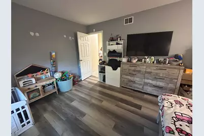5643 Cambridge Way, Hanover Park, IL 60133 - Photo 15