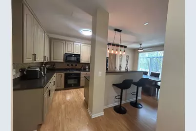 5643 Cambridge Way, Hanover Park, IL 60133 - Photo 5
