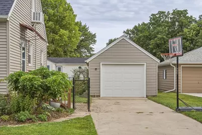 706 Adams Street, Oregon, IL 61061 - Photo 3