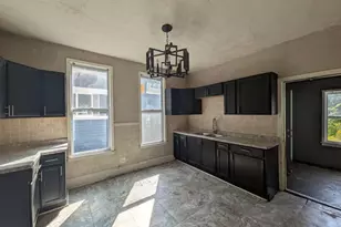 215 W 112th Pl, Chicago, IL 60628 - Photo 5