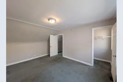 215 W 112th Place, Chicago, IL 60628 - Photo 9