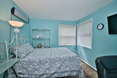 6948 Beckwith Road, Morton Grove, IL 60053 - Photo 29