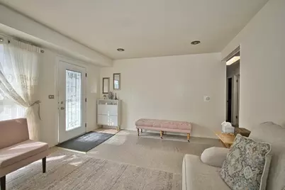 6948 Beckwith Road, Morton Grove, IL 60053 - Photo 7
