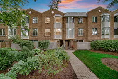 106 Bishop Quarter Lane #0, Oak Park, IL 60302 - Photo 1