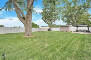 365 N Elm St, Herscher, IL 60941 - Photo 25