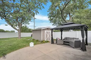 365 N Elm St, Herscher, IL 60941 - Photo 23