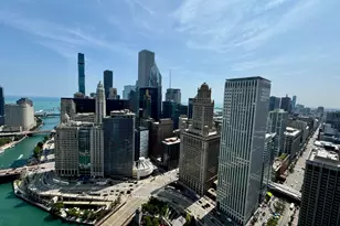 300 N State St, Chicago, IL 60654 - Photo 11