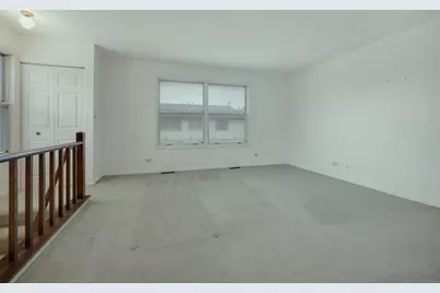 784 Leicester Road #784, Elk Grove Village, IL 60007 - Photo 3