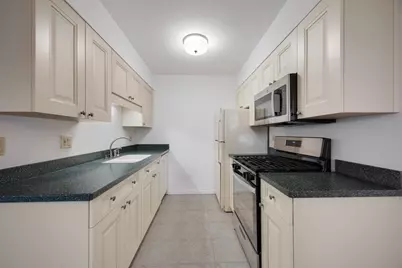 784 Leicester Road #784, Elk Grove Village, IL 60007 - Photo 9