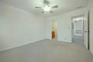 784 Leicester Rd, Elk Grove Village, IL 60007 - Photo 13