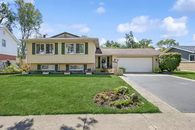 18846 Queens Road, Homewood, IL 60430 - Photo 1