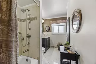 18846 Queens Rd, Homewood, IL 60430 - Photo 9