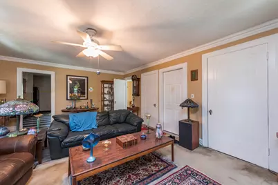 1033 W Atlantic Avenue, Waukegan, IL 60085 - Photo 31