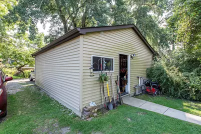 1033 W Atlantic Avenue, Waukegan, IL 60085 - Photo 35