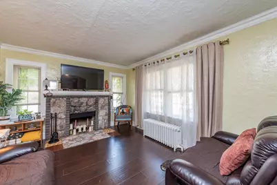 1033 W Atlantic Avenue, Waukegan, IL 60085 - Photo 7