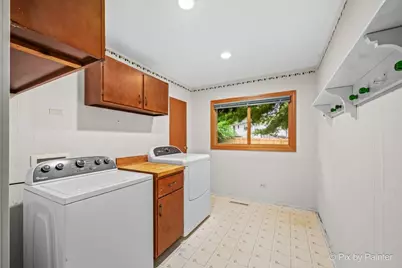 364 E Lincoln Avenue, Glendale Heights, IL 60139 - Photo 11