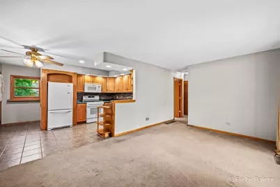 364 E Lincoln Avenue, Glendale Heights, IL 60139 - Photo 5