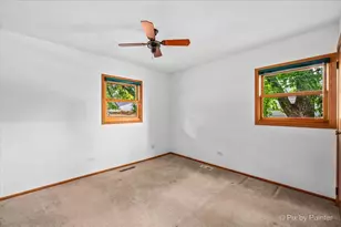 364 E Lincoln Ave, Glendale Heights, IL 60139 - Photo 9