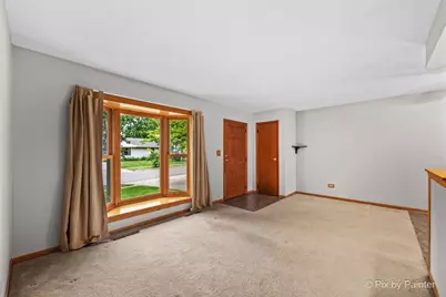 364 E Lincoln Avenue, Glendale Heights, IL 60139 - Photo 3