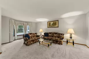 1384 President St, Glendale Heights, IL 60139 - Photo 5