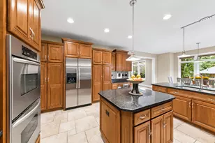 158 E Columbia Ave, Elmhurst, IL 60126 - Photo 9