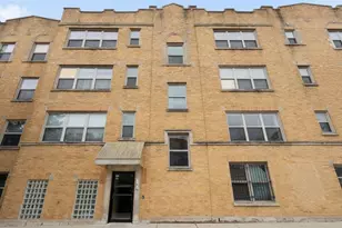 7229 N Rogers Ave, Chicago, IL 60645 - Photo 1