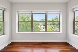 7229 N Rogers Ave, Chicago, IL 60645 - Photo 9