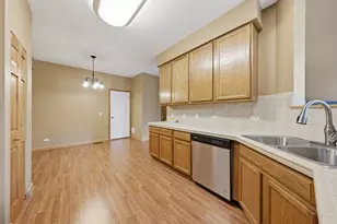 3250 Ronan Dr, Lake in the Hills, IL 60156 - Photo 13