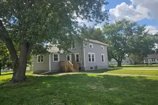 1211 W 5th St, Rock Falls, IL 61071 - Photo 3