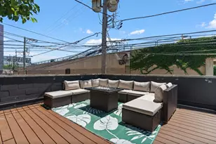 1131 W Addison St, Chicago, IL 60613 - Photo 19