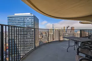 300 N State St, Chicago, IL 60654 - Photo 17