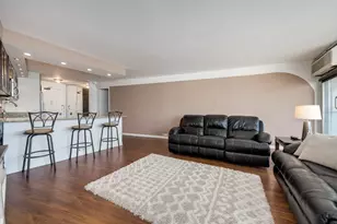 300 N State St, Chicago, IL 60654 - Photo 9