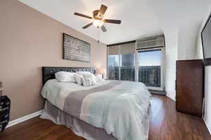 300 N State St, Chicago, IL 60654 - Photo 13