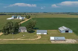 927 N Valentine Rd, Polo, IL 61064 - Photo 11