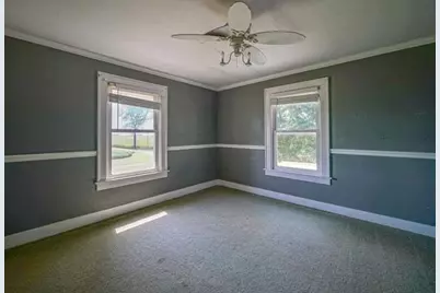 927 N Valentine Road, Polo, IL 61064 - Photo 33