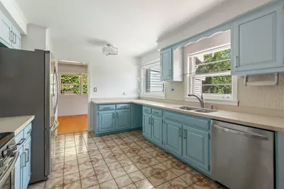 8663 Gross Point Road, Skokie, IL 60077 - Photo 5