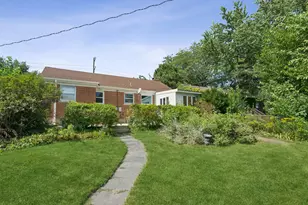 8663 Gross Point Rd, Skokie, IL 60077 - Photo 9