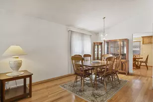 9232 Parkside Ave, Oak Lawn, IL 60453 - Photo 9