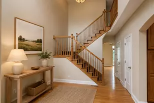 168 Mayo Ct, Elmhurst, IL 60126 - Photo 3