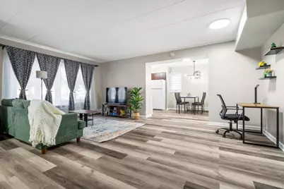 816 W Saint James Street #1E, Arlington Heights, IL 60005 - Photo 3